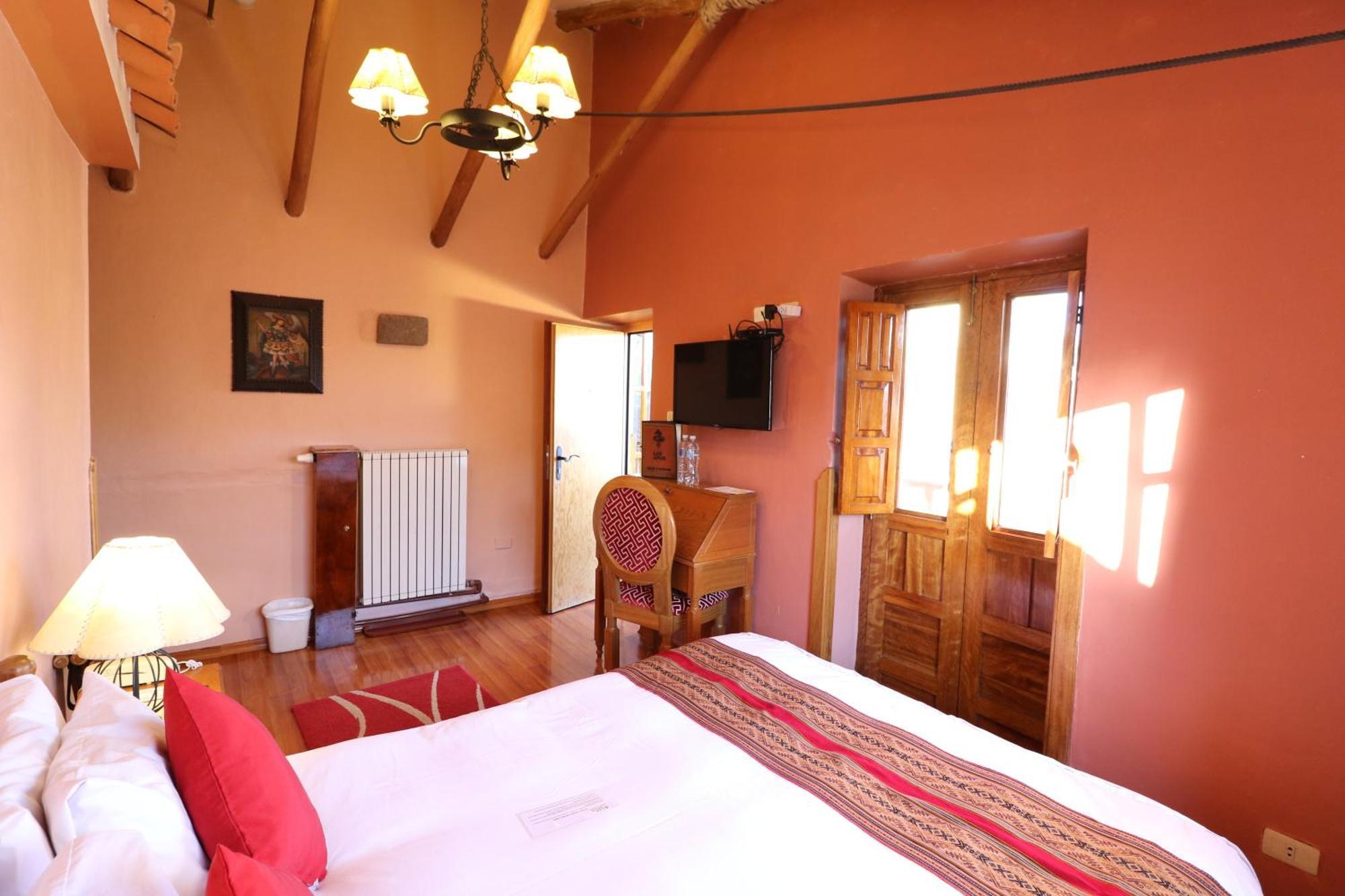Hotel & Mirador Los Apus Cusco Room photo