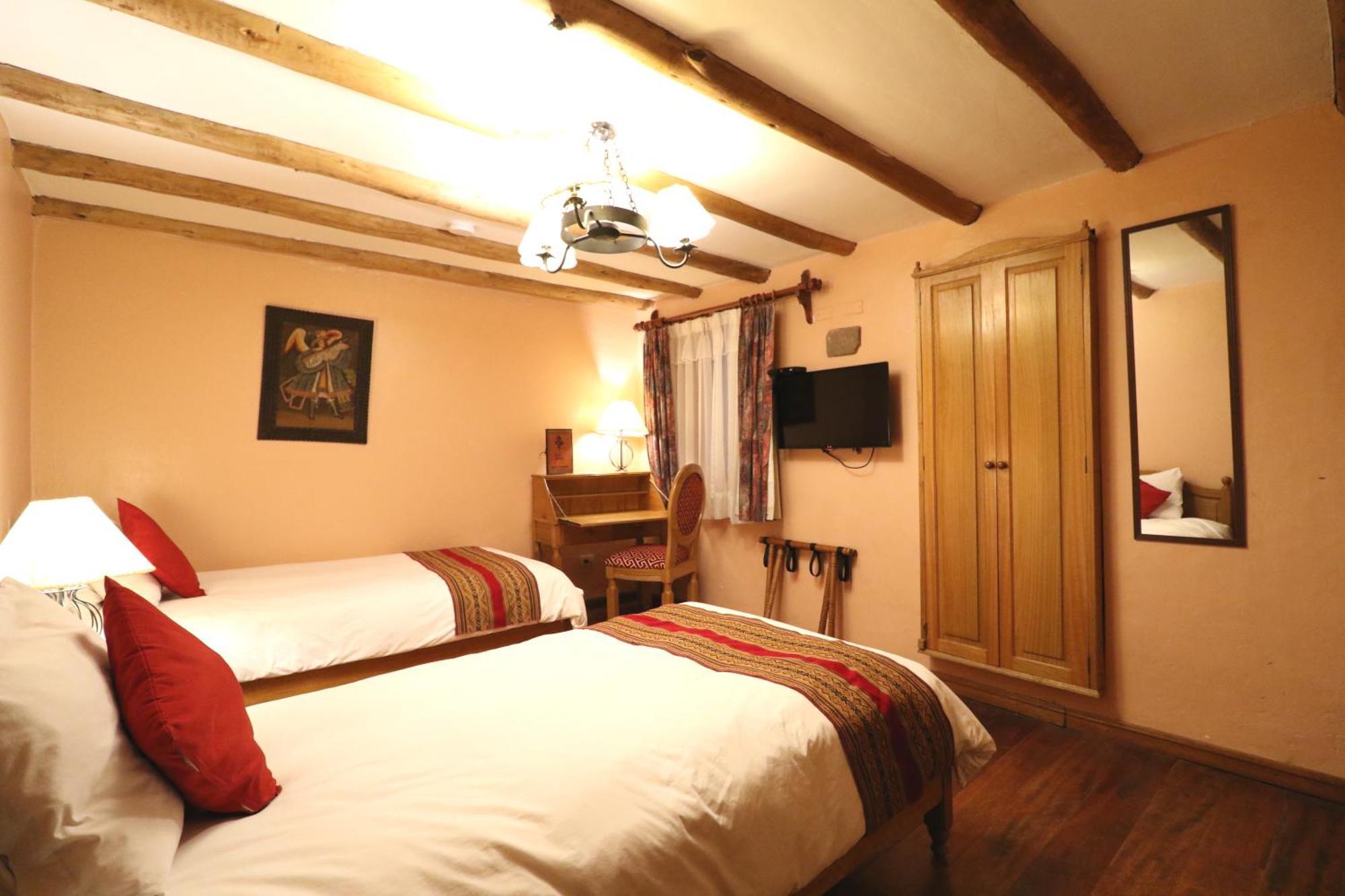 Hotel & Mirador Los Apus Cusco Room photo